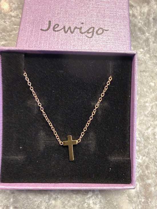 Jewelry - Gold Plates Cross Pendant Necklace - Women Jewelry